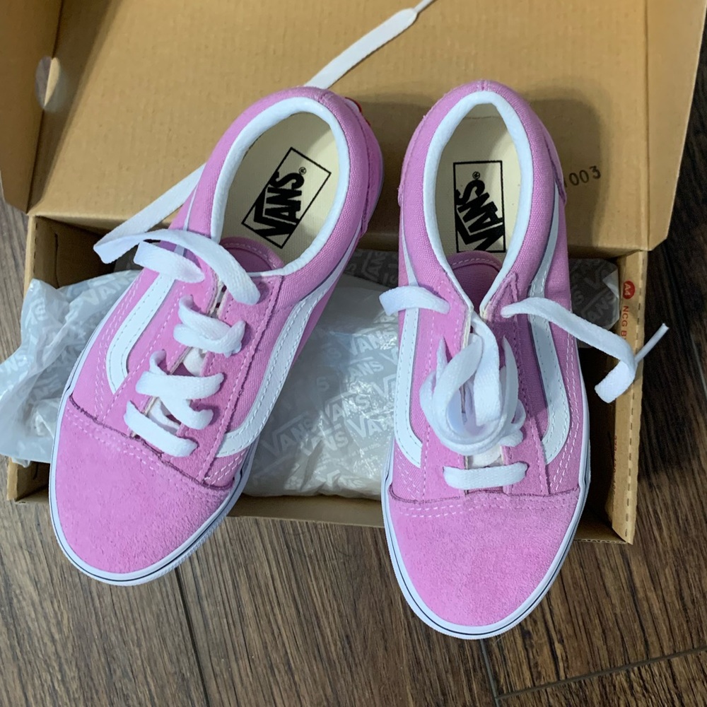 Pink Old Skool Girls Vans - Never worn!